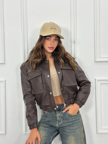 Chaqueta corta de piel sintética