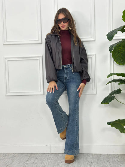 Chaqueta corta de piel sintética