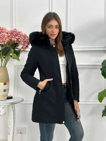 Abrigo largo con capucha y pelo desmontable