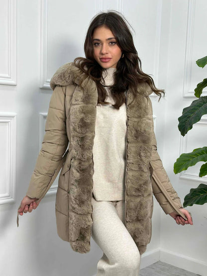 Chaqueta con cinturón y ecofour extraíble